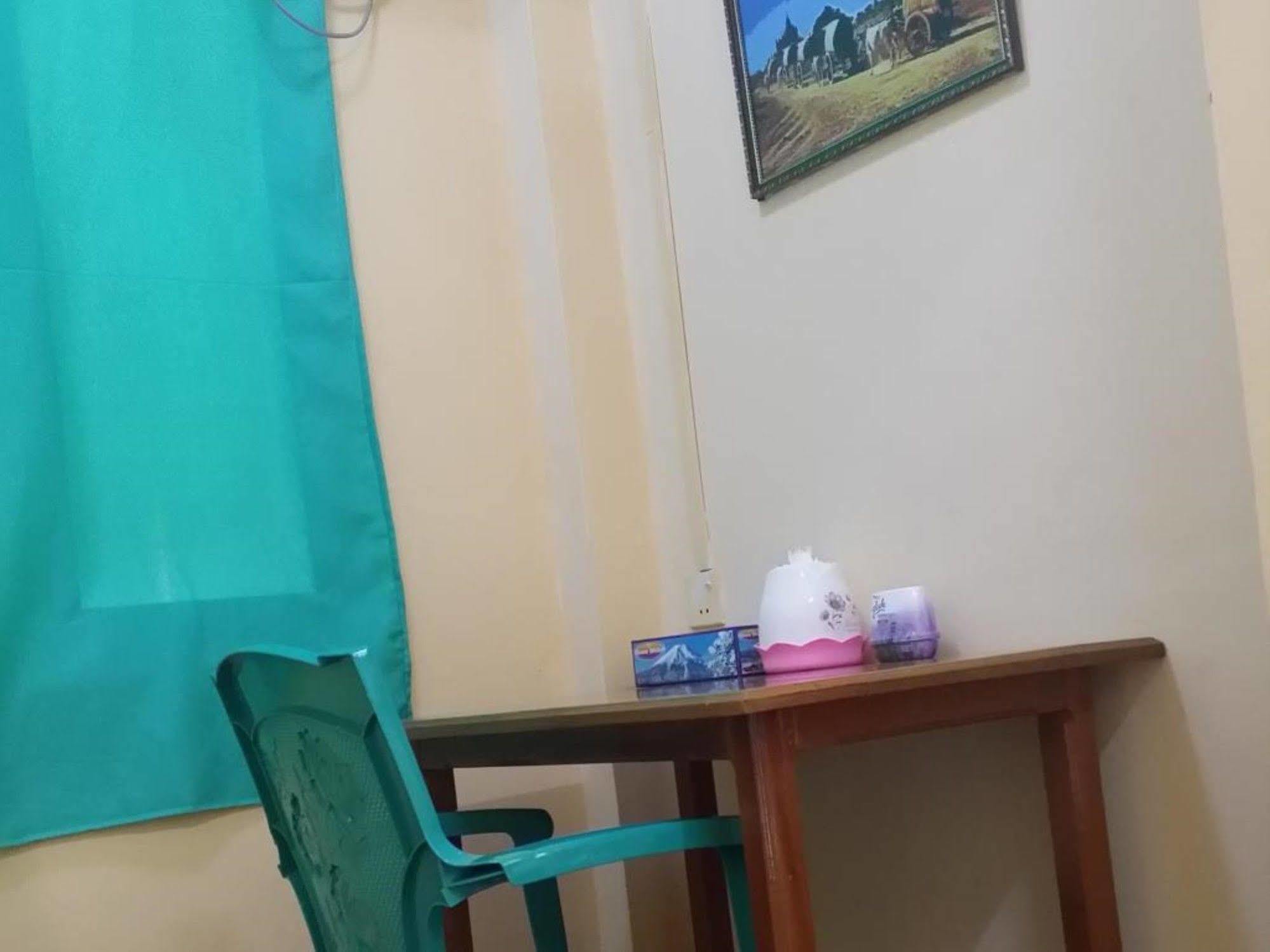 T Venus Hostel Γιανγκόν Εξωτερικό φωτογραφία